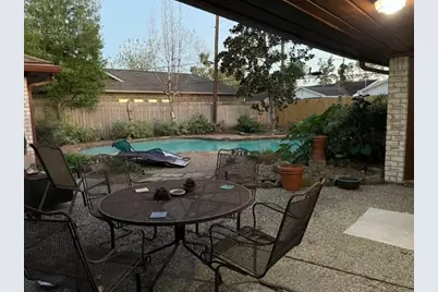 2310 Brooktree Drive, Houston, TX 77008 - Photo 31