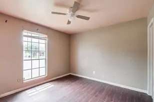 1314 Mosher Ln, Houston, TX 77088 - Photo 11