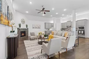 5803 Manning Hollow Ln, Sugar Land, TX 77479 - Photo 13