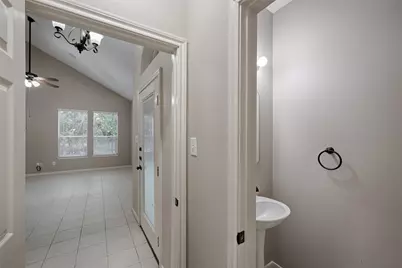 10 Hancock Street, Conroe, TX 77301 - Photo 9