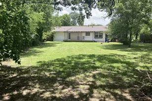 1305 E Goliad Ave, Crockett, TX 75835 - Photo 9