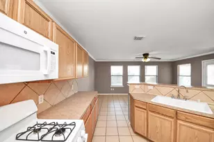 19042 Remington Mill Dr, Houston, TX 77073 - Photo 15