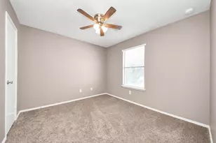 19042 Remington Mill Dr, Houston, TX 77073 - Photo 29