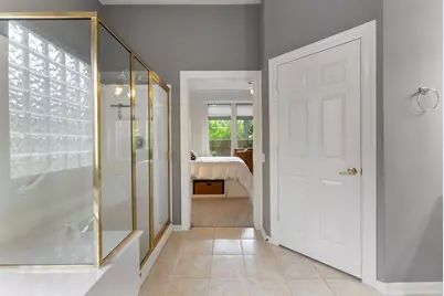 74 Shannon Green Court, The Woodlands, TX 77384 - Photo 21