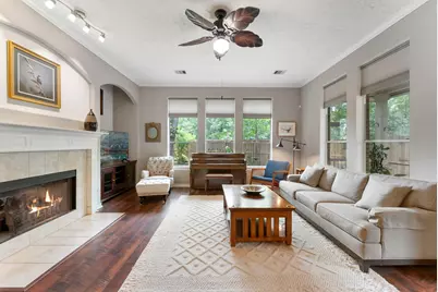 74 Shannon Green Court, The Woodlands, TX 77384 - Photo 15