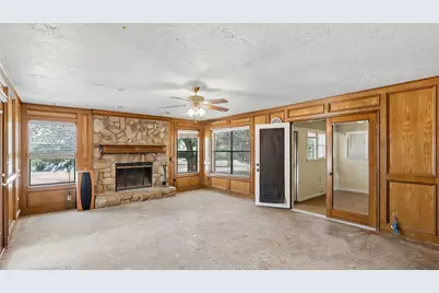 3447 Azalea Street, Brenham, TX 77833 - Photo 9