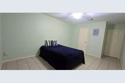13715 Vickston Lane, Houston, TX 77014 - Photo 5