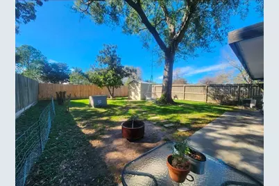 13715 Vickston Lane, Houston, TX 77014 - Photo 11