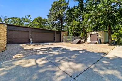 146 Billandrea Lane, Panorama Village, TX 77304 - Photo 35