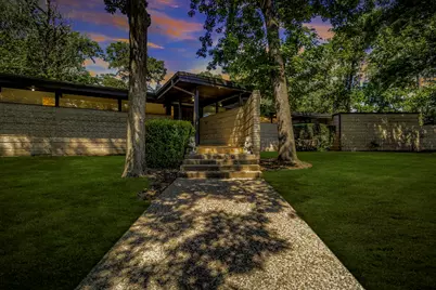 146 Billandrea Lane, Panorama Village, TX 77304 - Photo 5