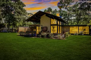 146 Billandrea Ln, Panorama Village, TX 77304 - Photo 1