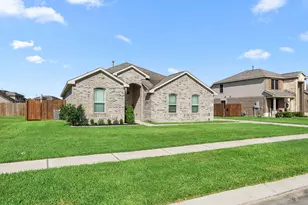 105 Sam Dr, Dayton, TX 77535 - Photo 3