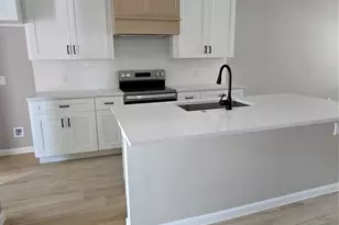 531 Gordy Rd, Bacliff, TX 77518 - Photo 3