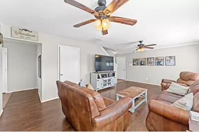 7218 Cool Springs Court, Magnolia, TX 77354 - Photo 9