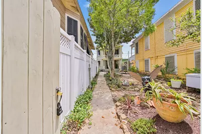 611 Church Street, Galveston, TX 77550 - Photo 33