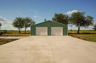 5688 Falke-Heinrich Rd, Schulenburg, TX 78956 - Photo 11