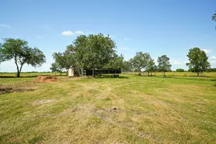 5688 Falke-Heinrich Rd, Schulenburg, TX 78956 - Photo 5