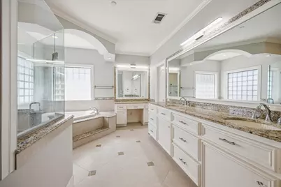 5311 Patrick Henry Street, Bellaire, TX 77401 - Photo 19