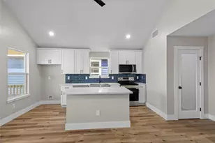 827 22nd St, San Leon, TX 77539 - Photo 7