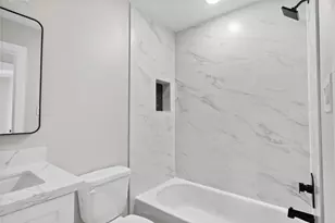 827 22nd St, San Leon, TX 77539 - Photo 15