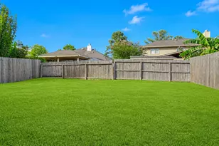 11655 Gullwood Dr, Houston, TX 77089 - Photo 17