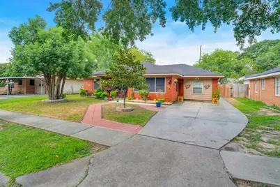 1912 Monroe Drive, Pasadena, TX 77502 - Photo 3