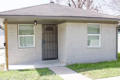 1323 E 32nd 1/2 Street, Houston, TX 77022 - Photo 1
