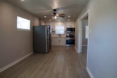 1323 E 32nd 1/2 Street, Houston, TX 77022 - Photo 3