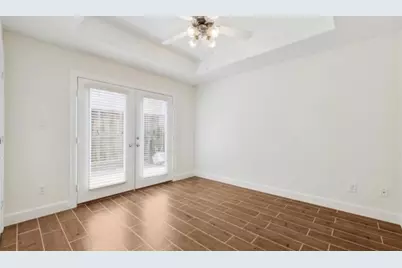 650 Westcross Street #3, Houston, TX 77018 - Photo 5