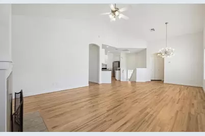 650 Westcross Street #3, Houston, TX 77018 - Photo 9