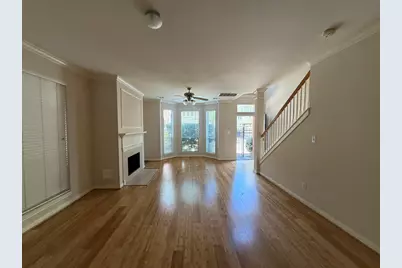 2108 Gillette, Houston, TX 77006 - Photo 9