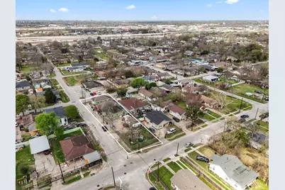 3501 Sarah Street, Houston, TX 77026 - Photo 3