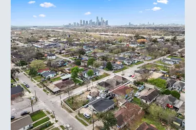 3501 Sarah Street, Houston, TX 77026 - Photo 7