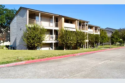 102 Lakeview Terrace #D, Conroe, TX 77356 - Photo 1