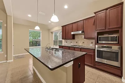 10318 Rouken Glen Court, Richmond, TX 77407 - Photo 9