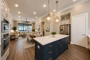 6068 Kansas St, Houston, TX 77007 - Photo 1