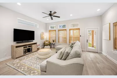 317 Sikes Street, Houston, TX 77018 - Photo 15