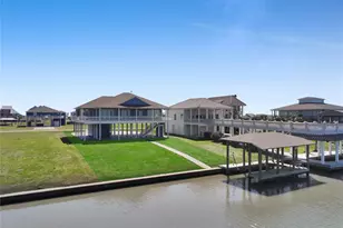 1813 Laguna Harbor Estate Blvd, Port Bolivar, TX 77650 - Photo 1