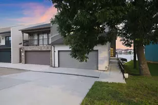 135 Capetown St, Conroe, TX 77356 - Photo 7
