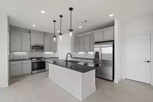 7615 Swooping Swallow Ln, Katy, TX 77493 - Photo 9