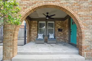 1935 W McKinney St, Houston, TX 77019 - Photo 3