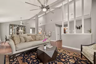 3311 Larkwood Ln, Sugar Land, TX 77479 - Photo 9