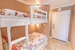 9520 Seawall Blvd, Galveston, TX 77554 - Photo 13
