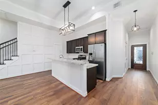 902 W 20th St, Houston, TX 77008 - Photo 3