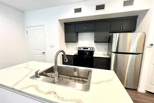 1924 Calumet, Houston, TX 77004 - Photo 5