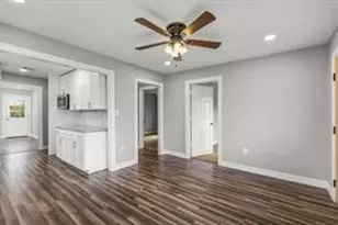 5210 Pickfair St, Houston, TX 77026 - Photo 11