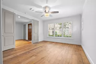 1156 Mosaico Ln, Houston, TX 77055 - Photo 13