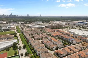 1156 Mosaico Ln, Houston, TX 77055 - Photo 37