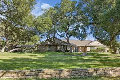 211 Rolling Hill Drive, La Grange, TX 78945 - Photo 1