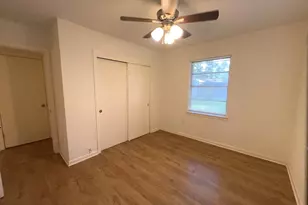 227 Cherry Valley Dr, Houston, TX 77336 - Photo 9